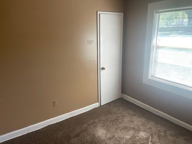 3076 JEAN DR, Memphis, TN 38118