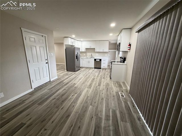 6 Arrawanna Street, Colorado Springs, CO 80909