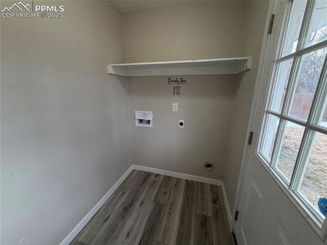 6 Arrawanna Street, Colorado Springs, CO 80909