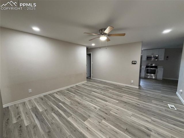 6 Arrawanna Street, Colorado Springs, CO 80909