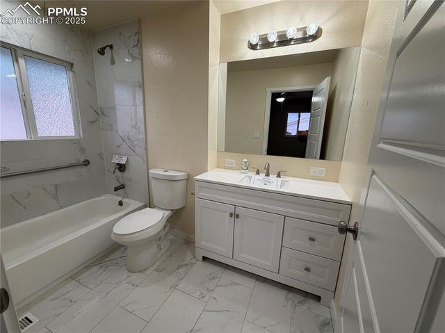 6 Arrawanna Street, Colorado Springs, CO 80909