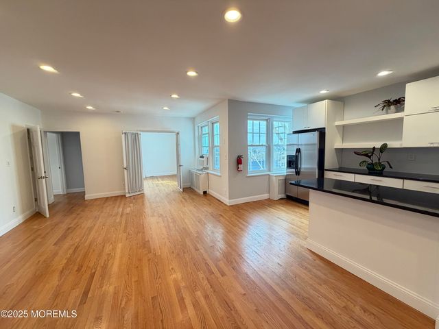 500 Deal Lake Drive 4F, Asbury Park, NJ 07712