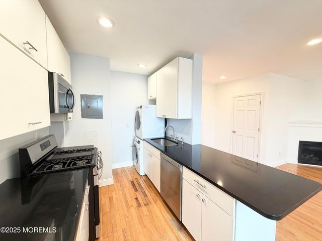 500 Deal Lake Drive 4F, Asbury Park, NJ 07712