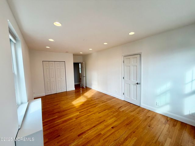500 Deal Lake Drive 4F, Asbury Park, NJ 07712