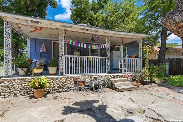 3201 S FLORES ST, San Antonio, TX 78204