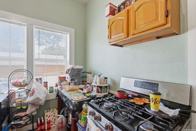 3201 S FLORES ST, San Antonio, TX 78204