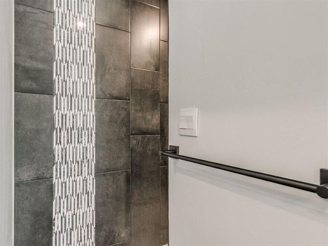 2901 Summit Hollow Circle, Norman, OK 73071