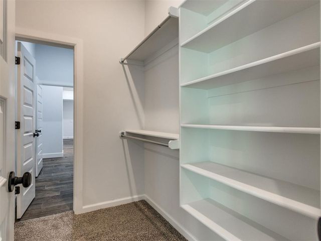 2901 Summit Hollow Circle, Norman, OK 73071