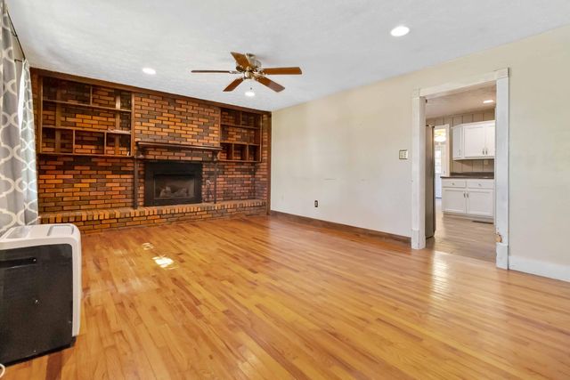 6556 Barbourville Road, London, KY 40744