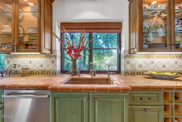 1450 Arroyo View Drive, Pasadena, CA 91103