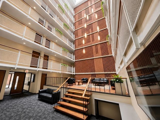 29 Concord Ave. 212, Cambridge, MA 02138
