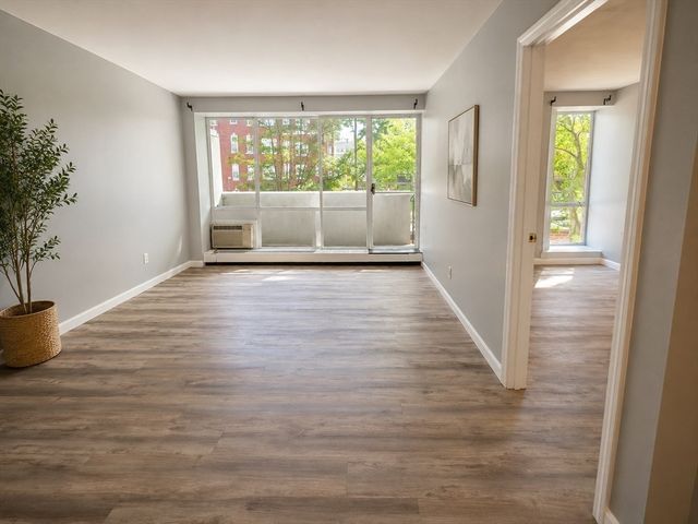 29 Concord Ave. 212, Cambridge, MA 02138