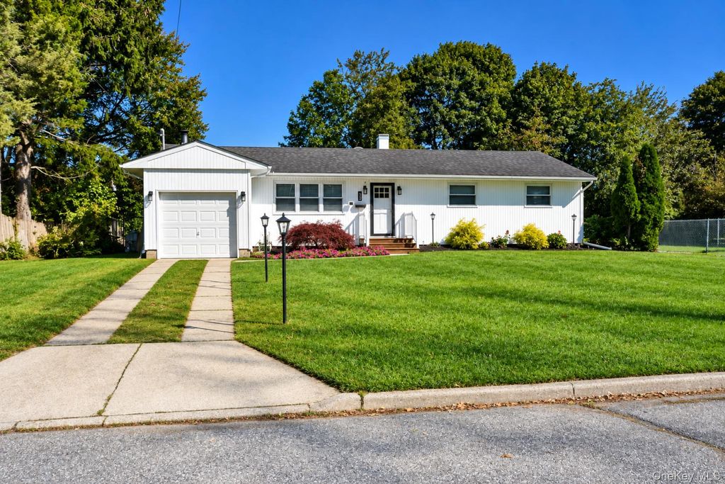33 Jarvin Road, Port Jefferson Station, NY 11776 — photo 2