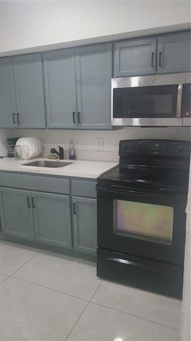 2467 NW 95th Ter Front, Miami, FL 33147