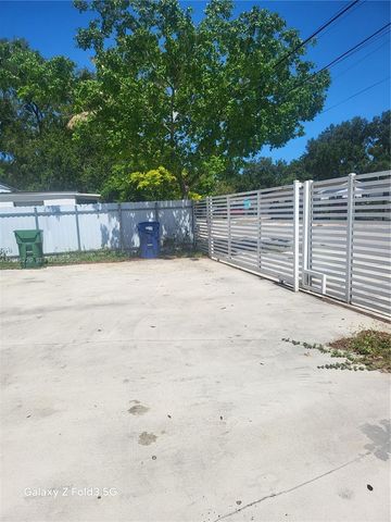 2467 NW 95th Ter Front, Miami, FL 33147