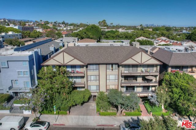 1210 N Kings Road 104, West Hollywood, CA 90069