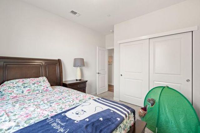 912 NE Loon St, Lathrop, CA 95330