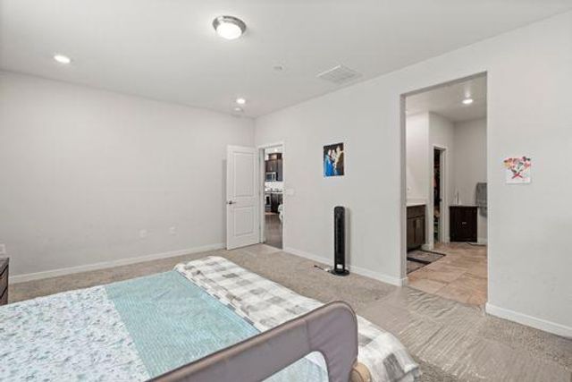 912 NE Loon St, Lathrop, CA 95330