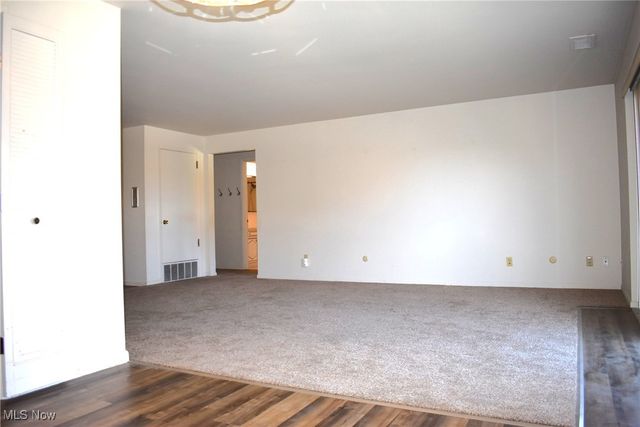 255 N Portage Path 409, Akron, OH 44303