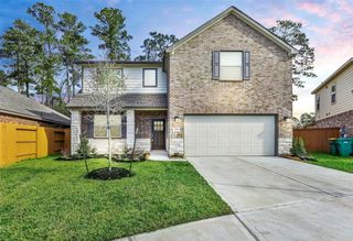423 Black Walnut Drive, Conroe, TX 77304