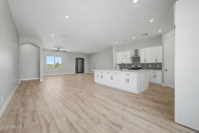 19473 W OSBORN Road, Litchfield Park, AZ 85340