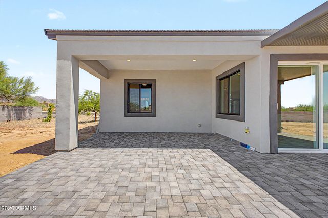 19473 W OSBORN Road, Litchfield Park, AZ 85340