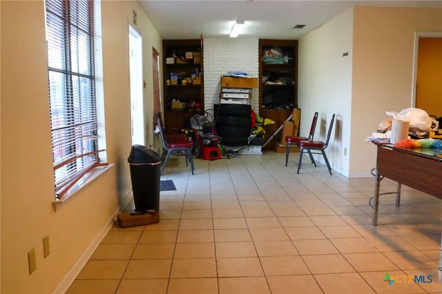 623 S 2nd Street, Killeen, TX 76541