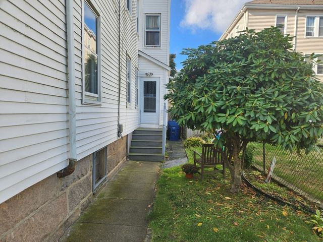 447 Ash St, New Bedford, MA 02740