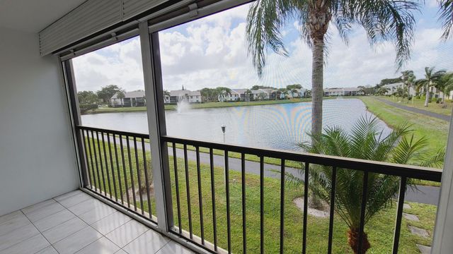 1109 Green Pine Boulevard B2, West Palm Beach, FL 33409