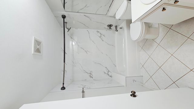 1109 Green Pine Boulevard B2, West Palm Beach, FL 33409