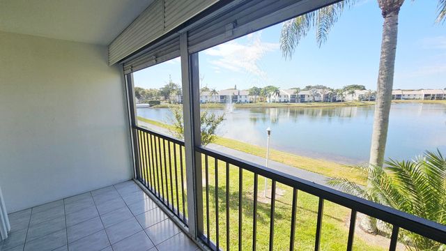 1109 Green Pine Boulevard B2, West Palm Beach, FL 33409
