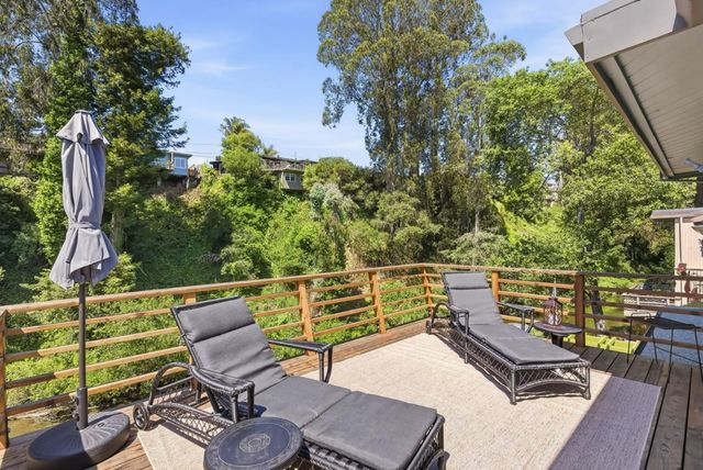 533 Riverview Drive, Capitola, CA 95010