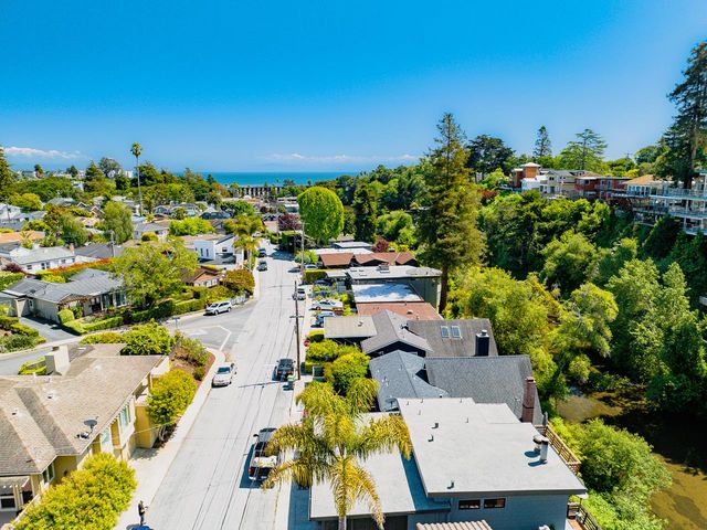 533 Riverview Drive, Capitola, CA 95010