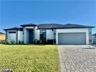 2512 NW 4th ST, Cape Coral, FL 33993