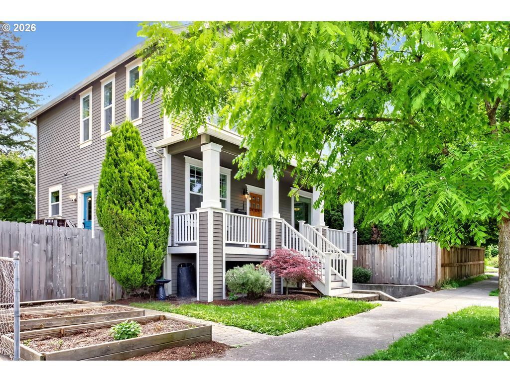 7604 N WASHBURNE Ave, Portland, OR 97217