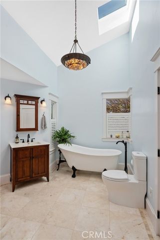 31821 Via Pato, Laguna Hills, CA 92679