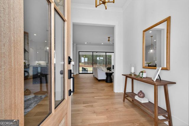 2020 Clearwater Drive, White Plains, GA 30678