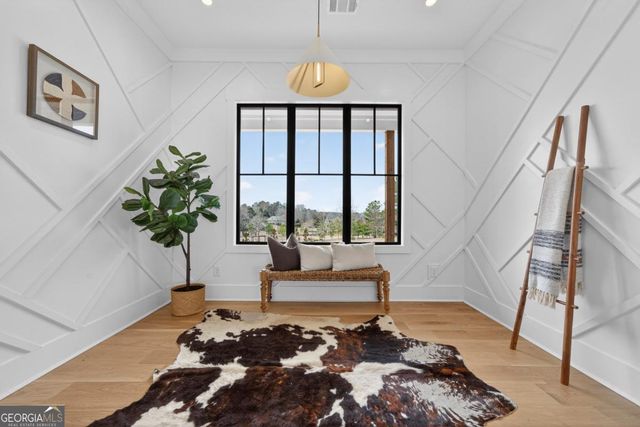 2020 Clearwater Drive, White Plains, GA 30678