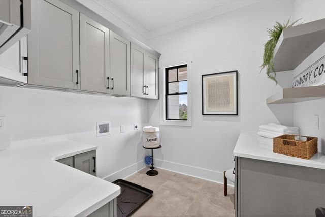 2020 Clearwater Drive, White Plains, GA 30678