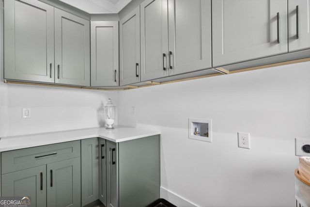 2020 Clearwater Drive, White Plains, GA 30678