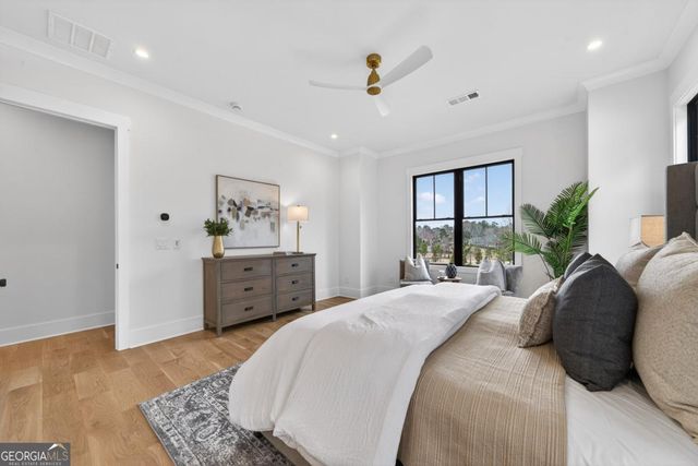 2020 Clearwater Drive, White Plains, GA 30678