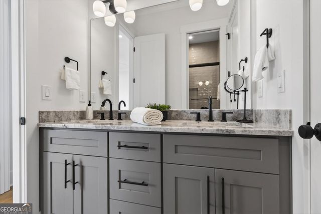 2020 Clearwater Drive, White Plains, GA 30678