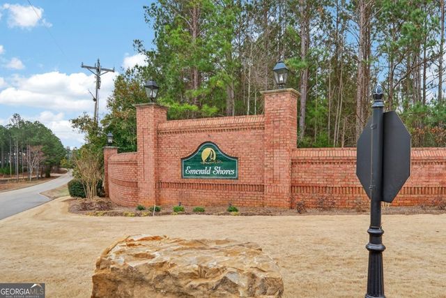 2020 Clearwater Drive, White Plains, GA 30678