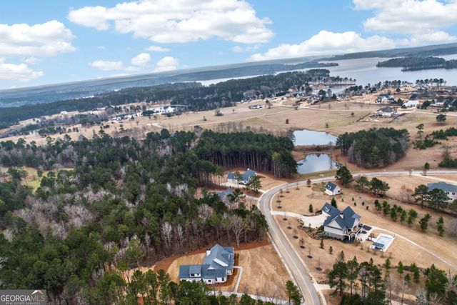 2020 Clearwater Drive, White Plains, GA 30678