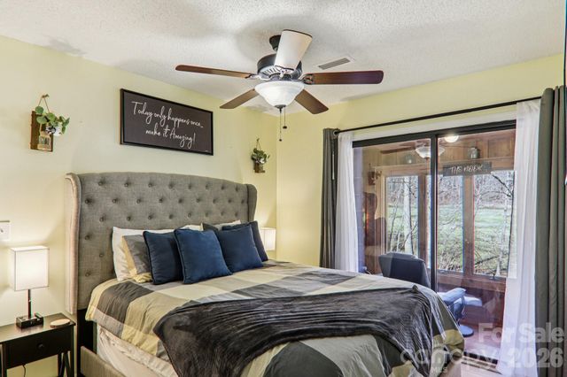 129 Riverside Villa Drive, Maggie Valley, NC 28751