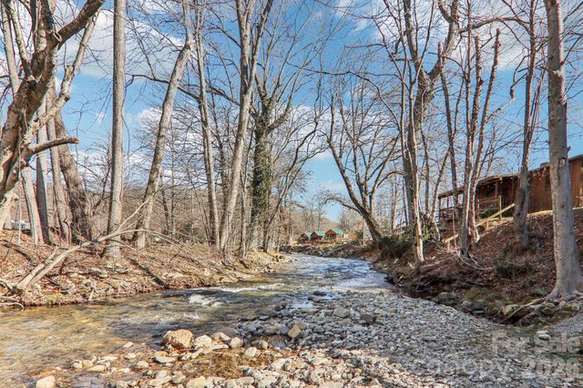 129 Riverside Villa Drive, Maggie Valley, NC 28751