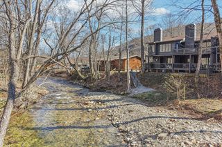 129 Riverside Villa Drive, Maggie Valley, NC 28751