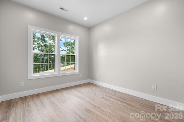913 Overlook Drive SW, Lenoir, NC 28645