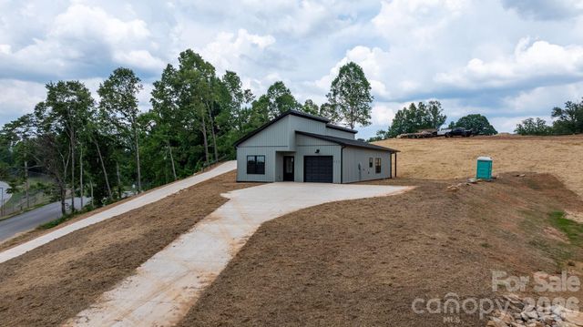 913 Overlook Drive SW, Lenoir, NC 28645