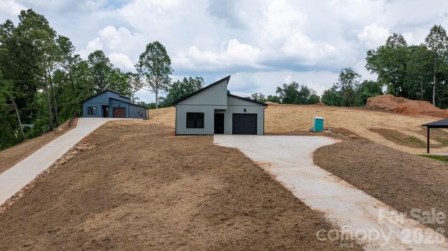 913 Overlook Drive SW, Lenoir, NC 28645